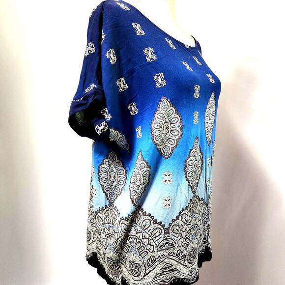 Chico's Exotic Ornaments Adelina Top Size 3 (XL) Ombre Colors Stretch Pullover - Picture 2 of 13